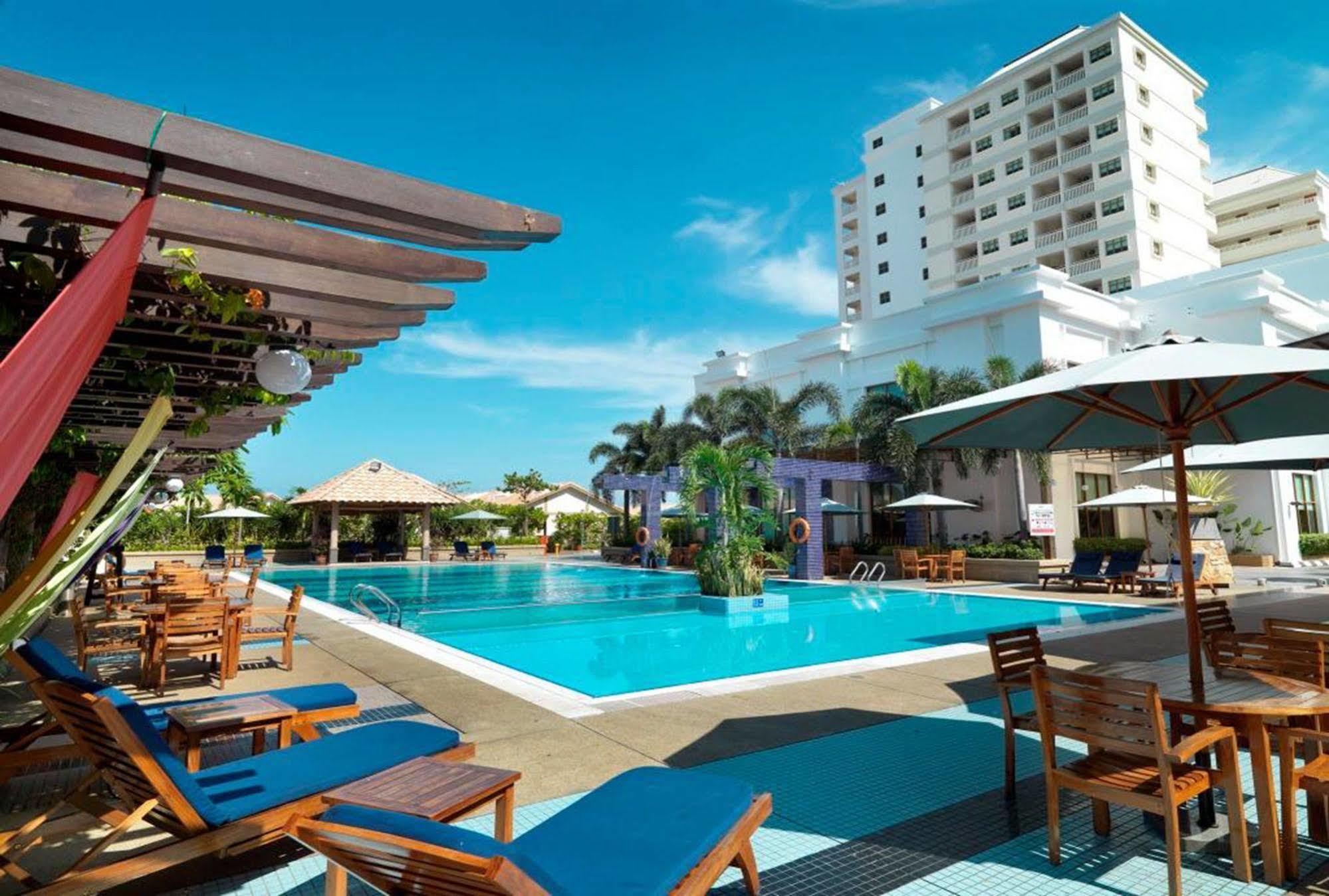 Lexis Port Dickson Hotel Ngoại thất bức ảnh
